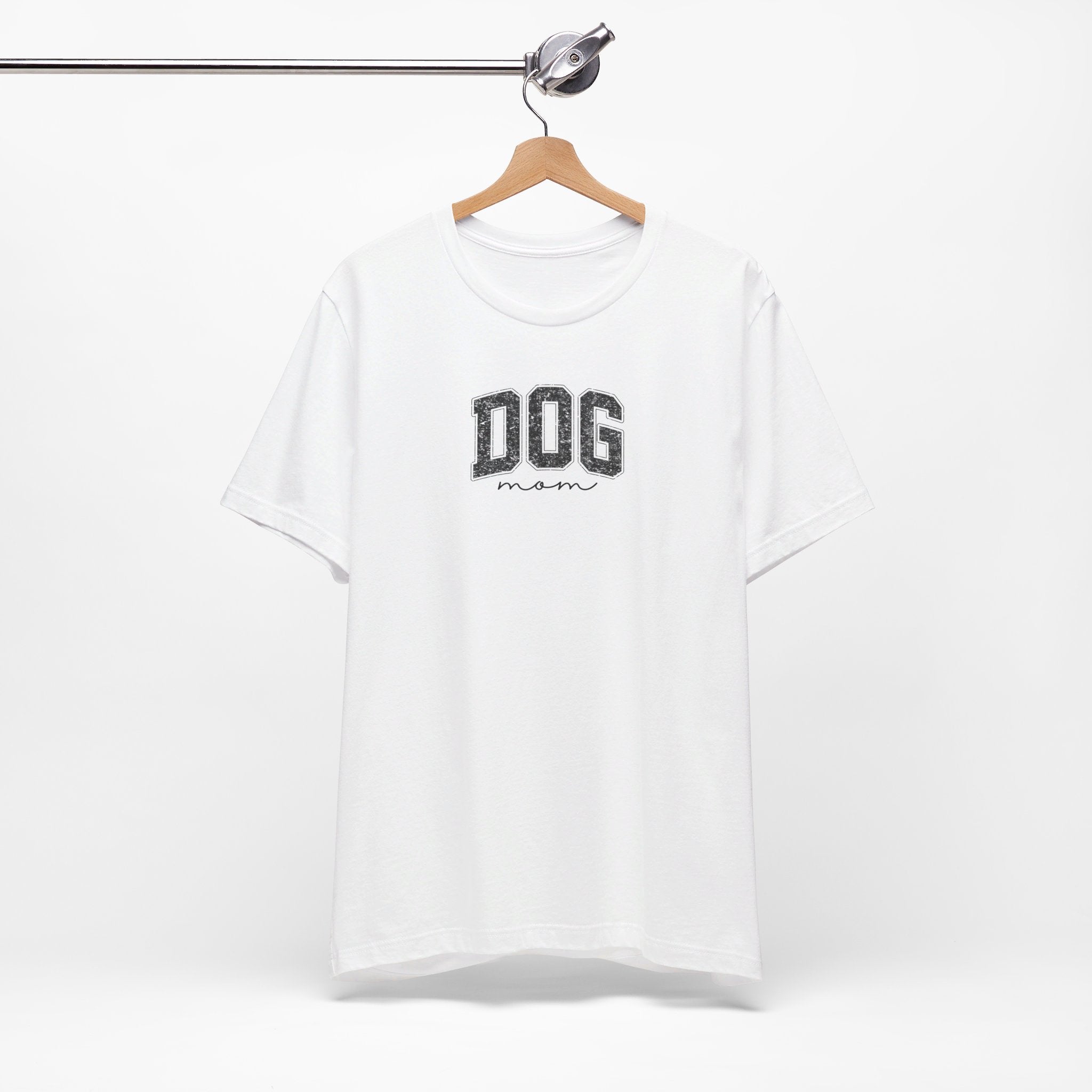 Dog Mom Short Sleeve Tee